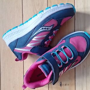 Saucony Girls Sneakers New